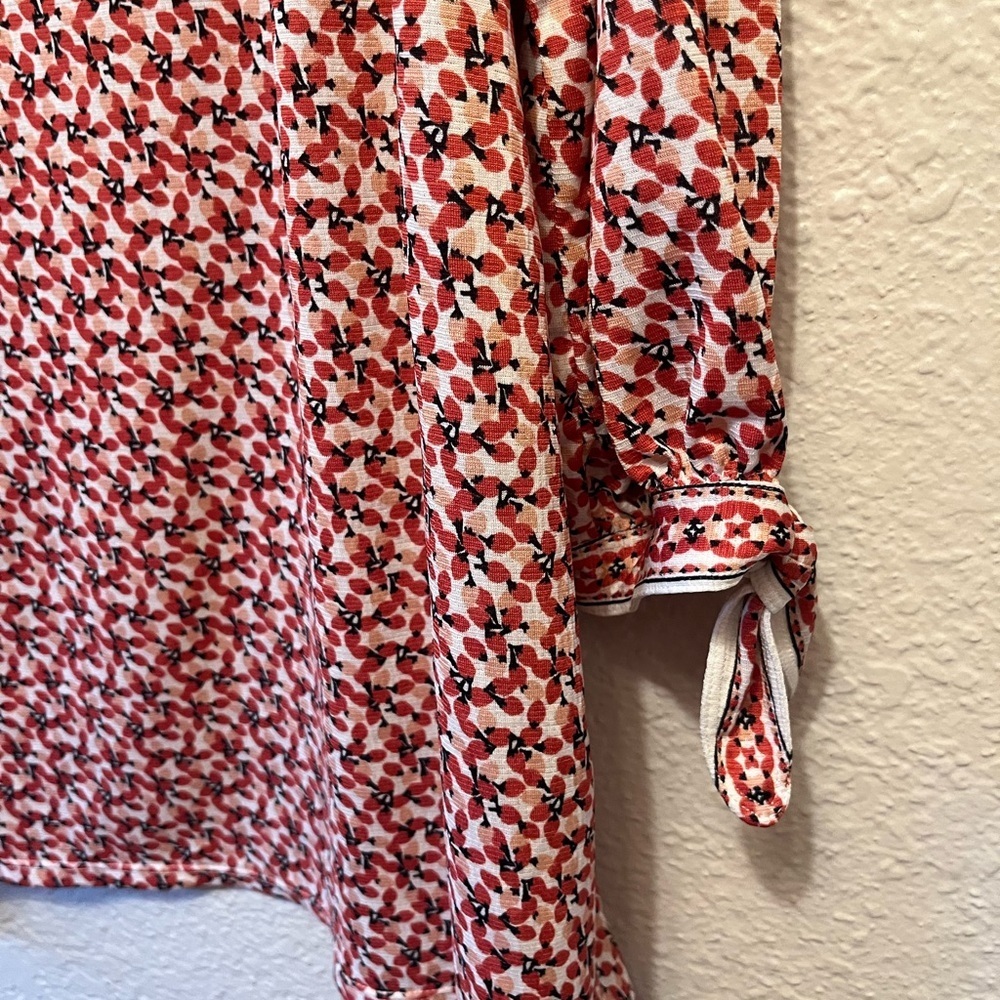 New top plus size - Picture 2 of 3